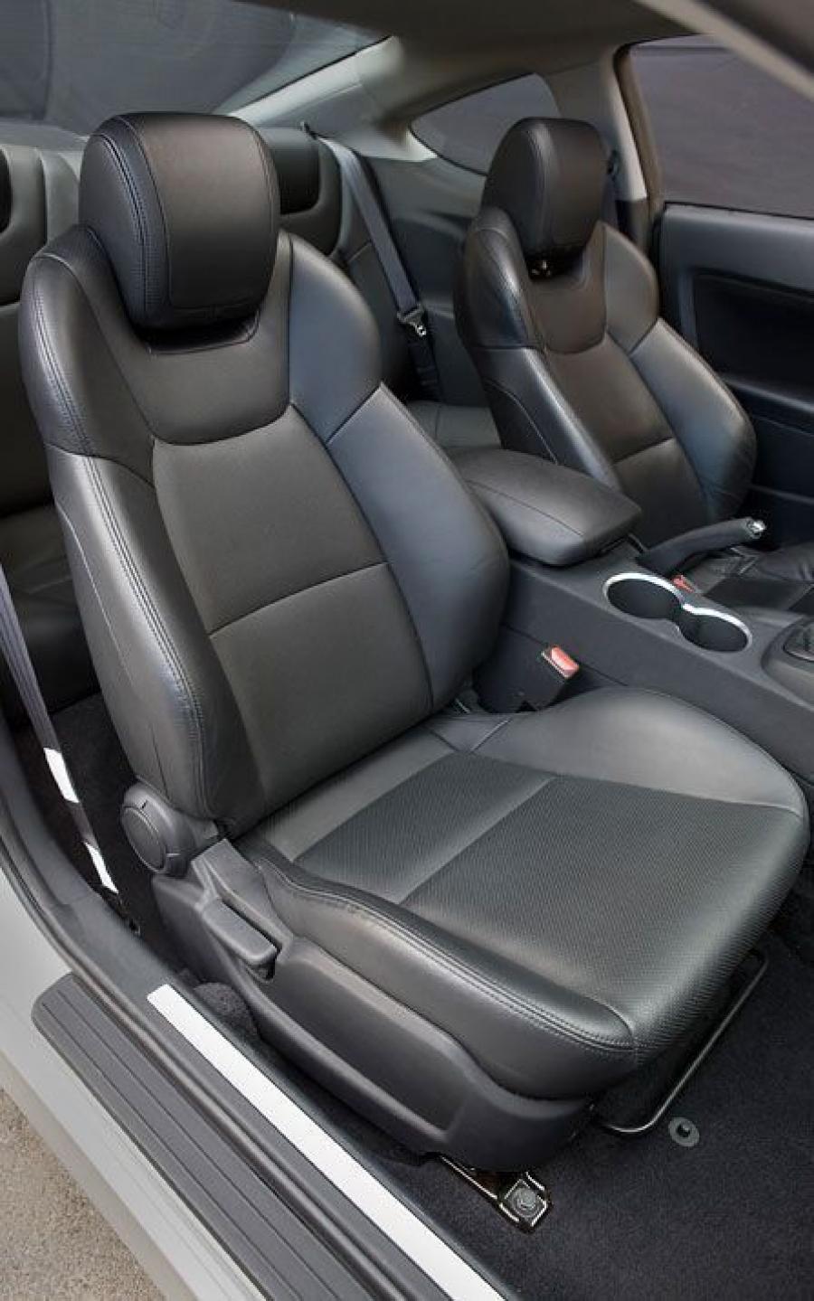  Hyundai Genesis Coupe 2008 года  (фото 2 из 35)